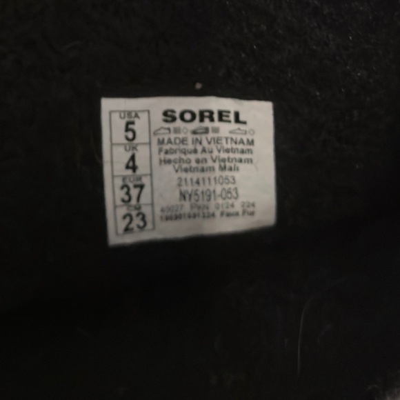 Sorel Black and Gray Winter Boots - Picture 5 of 5